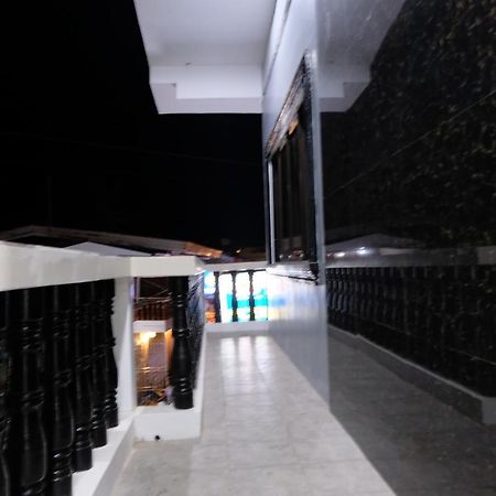 Bangles Homestay Coron Exterior photo